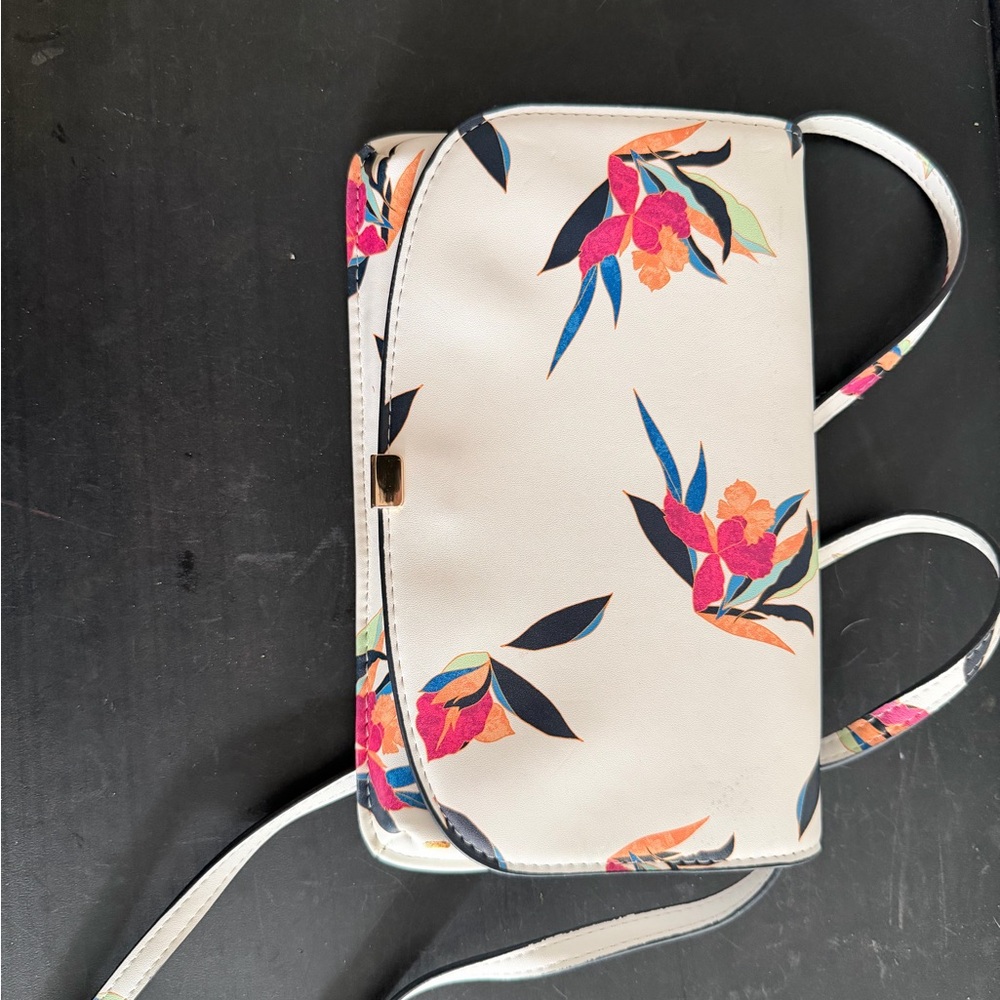 Floral crossbody clutch purse